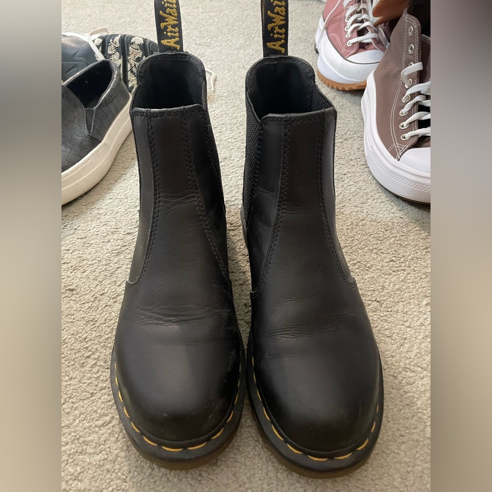 Dr. Martens 2976 Vegan Chelsea Boot